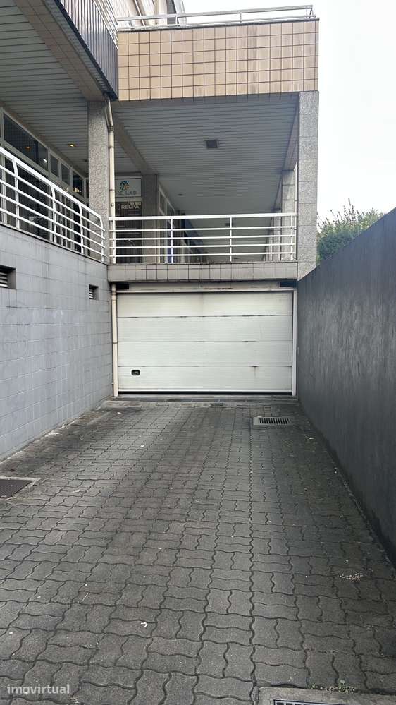 Garagem em Braga com boa localização - Grande imagem: 3/9