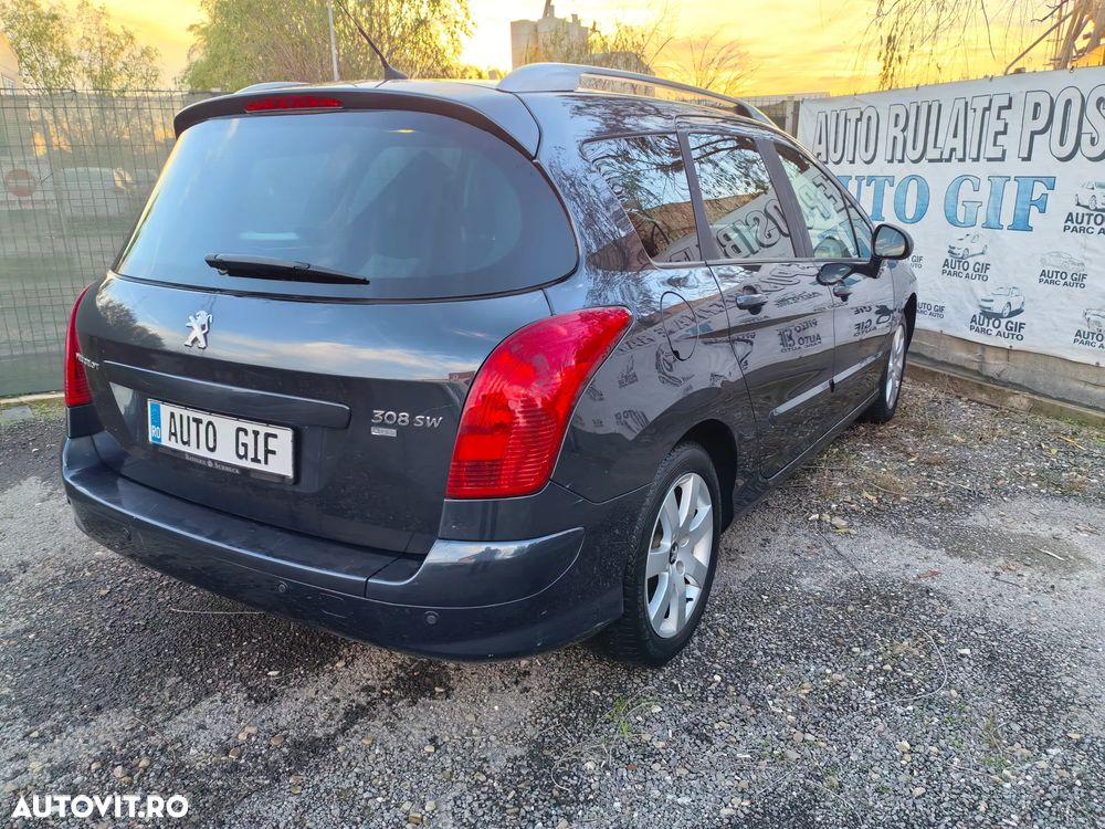 Peugeot 308 HDi FAP 110 NAVTEQ ON BOARD - 6