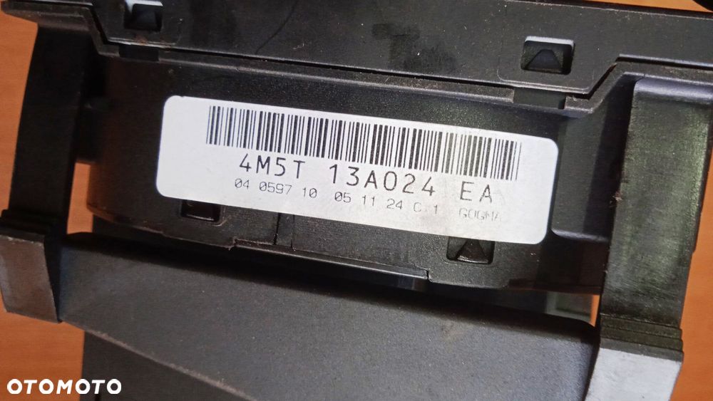 Przełącznik świateł Focus MK2 4m5t13a024ea - 2
