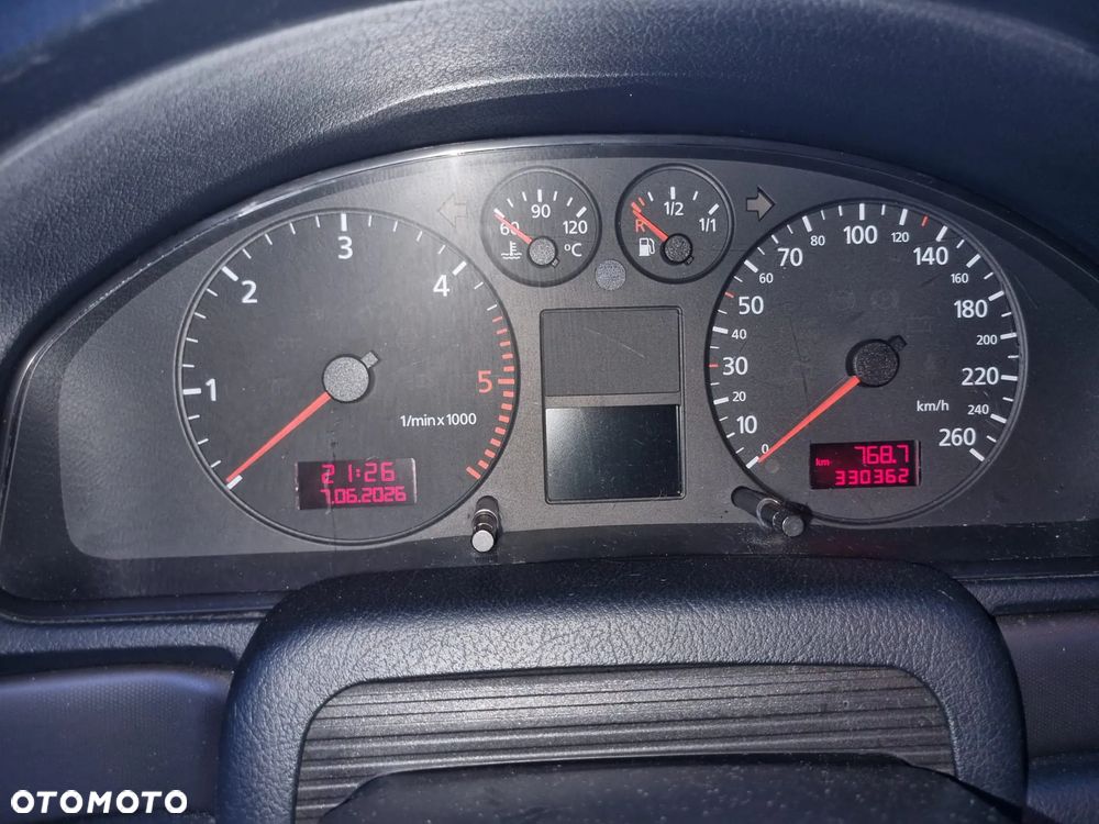 Audi A4 Avant 1.9 TDI - 11