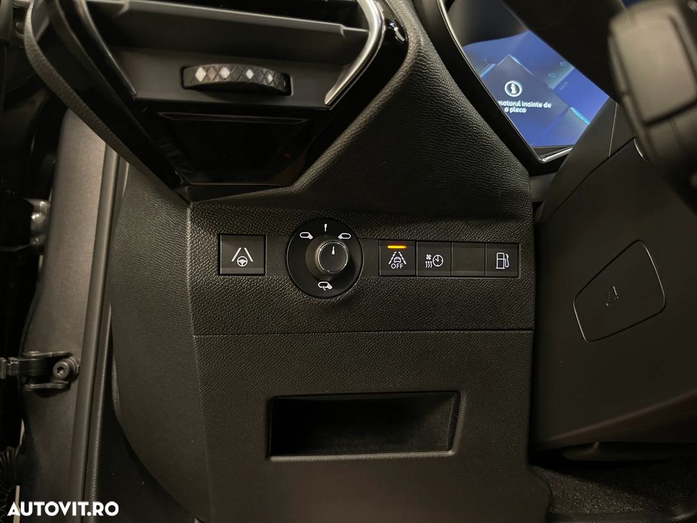 DS Automobiles DS 7 Crossback DS7 1.6 PHeV FWD 225 EAT8 PERFORMANCE LINE + - 33