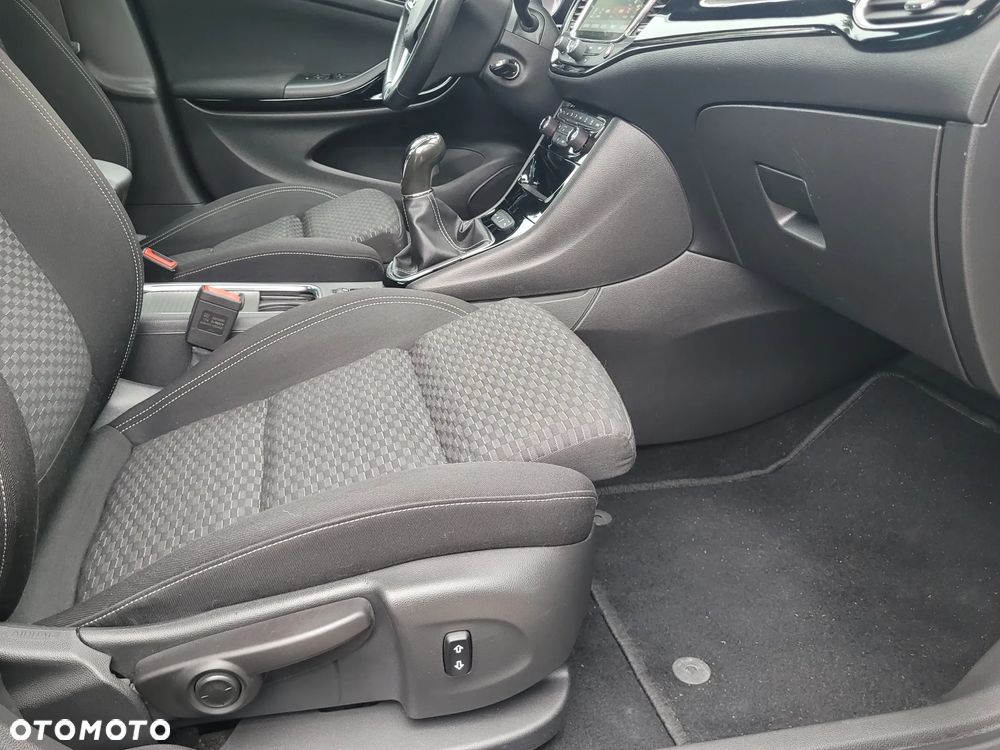 Opel Astra 1.4 Turbo Start/Stop 120 Jahre - 10