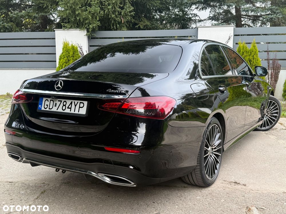 Mercedes-Benz Klasa E 220 d 4-Matic 9G-TRONIC - 4