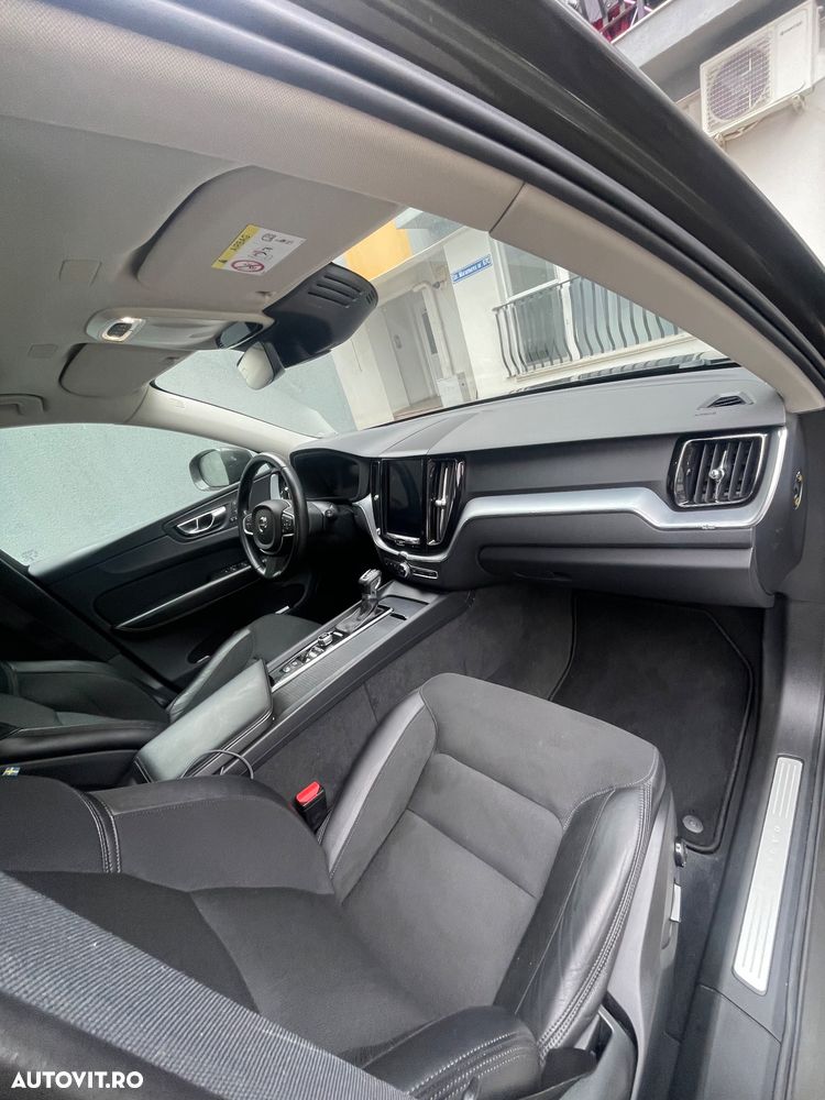 Volvo XC 60 T5 AWD Momentum - 12