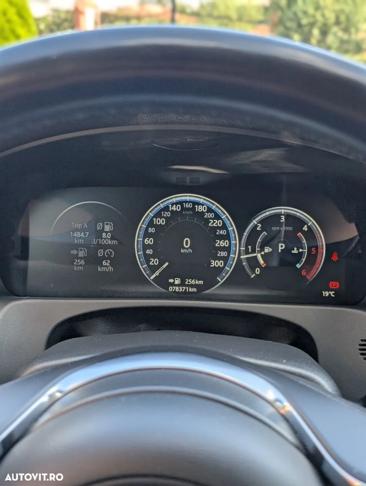 Jaguar XF 25d AWD R-Sport - 19