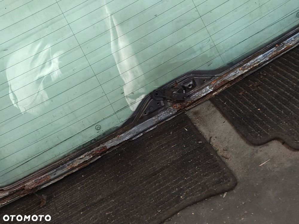 SZYBA TYŁ KLAPY BAGAŻNIKA BMW E39 KOMBI - 2