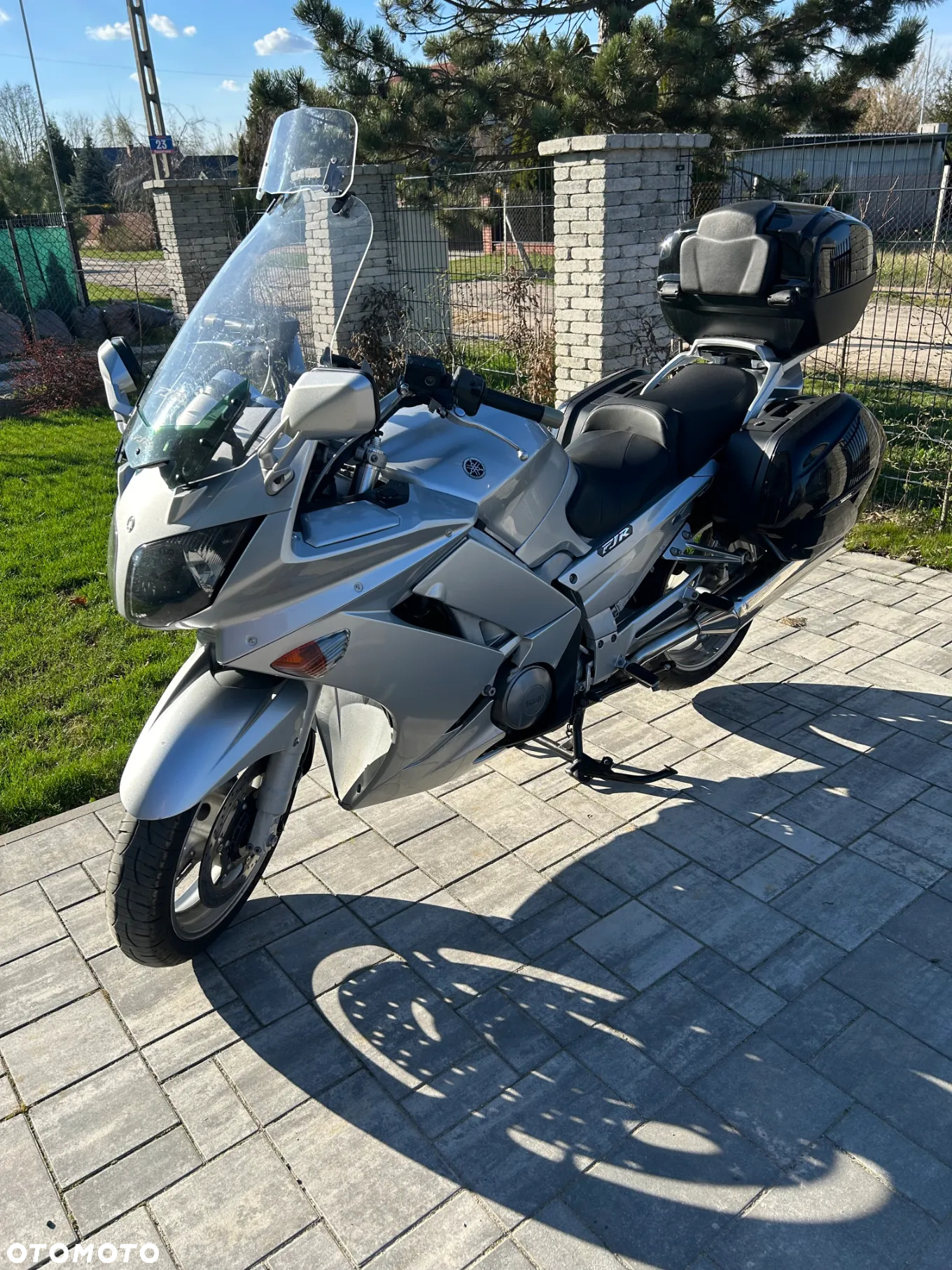 Yamaha FJR - 2