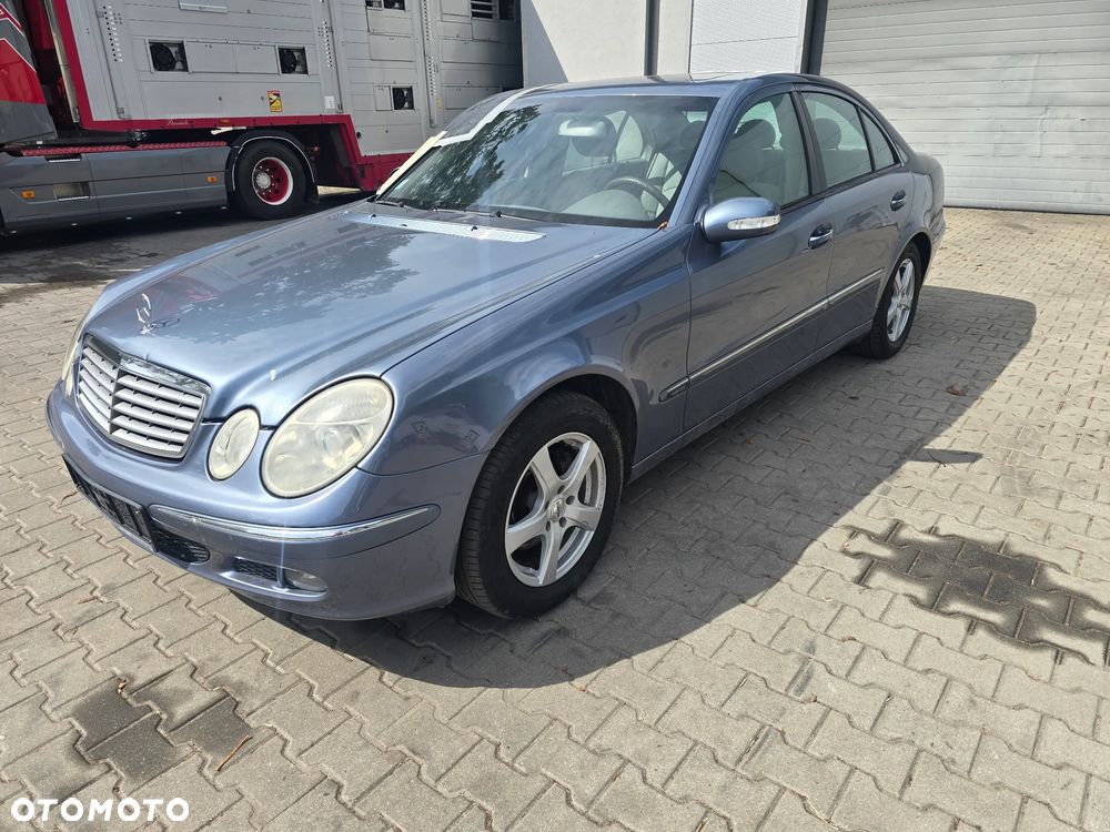 Mercedes-Benz Klasa E 220 CDI Elegance DPF - 1