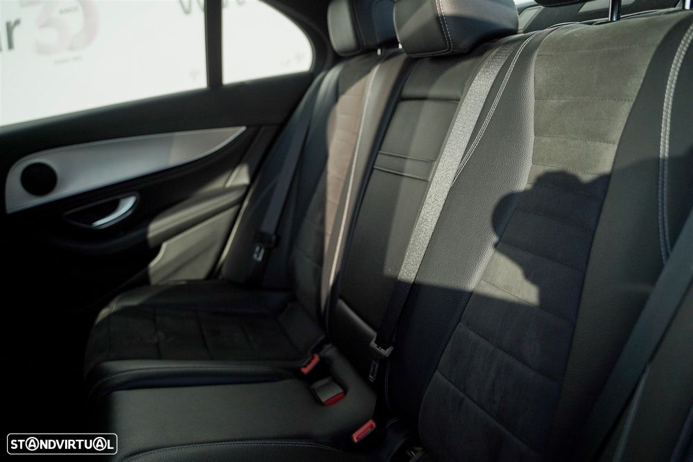 Mercedes-Benz E 220 d AMG Line - 12