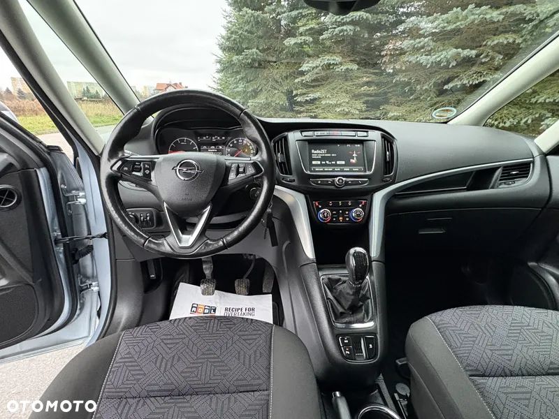 Opel Zafira 1.4 Turbo Business Edition - 28