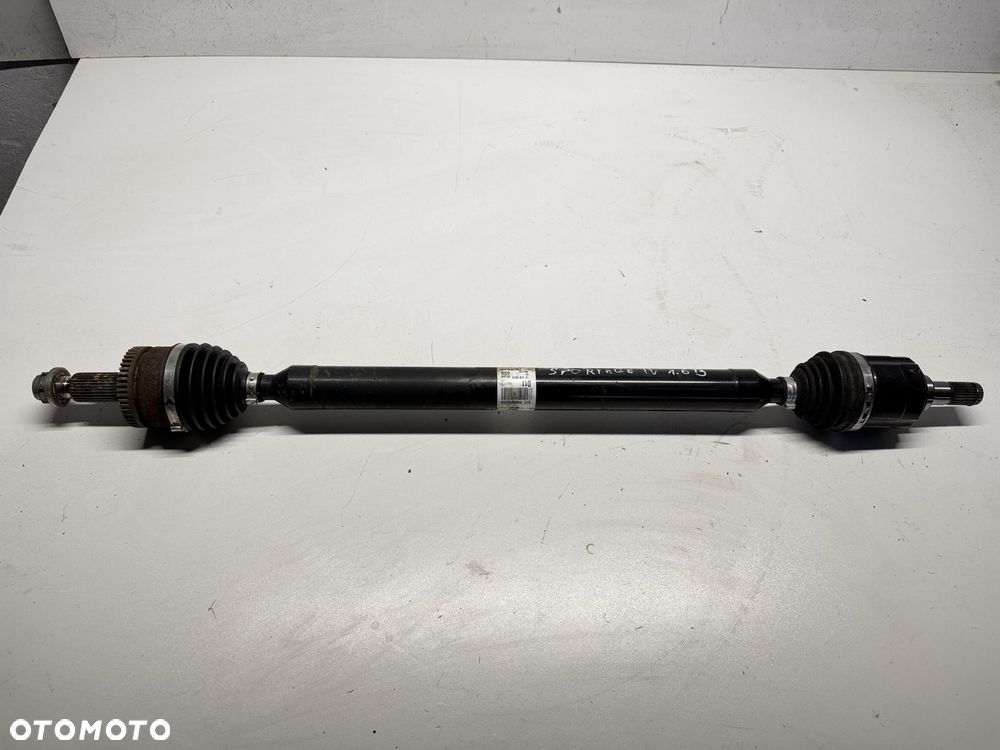 PÓŁOŚ PRAWA KIA SPORTAGE IV 1.6 GDI 15-19  49501-D7200 - 2