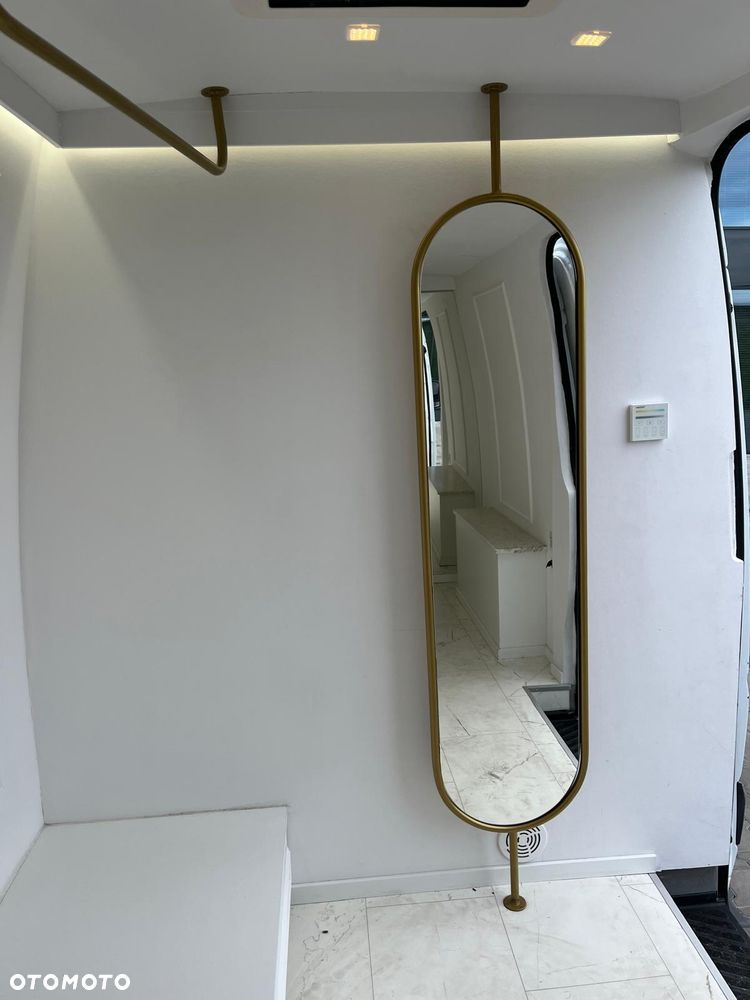 Mercedes-Benz SPRINTER - 15