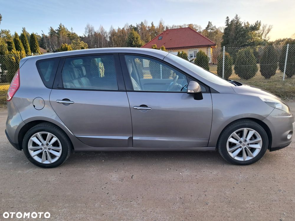 Renault Scenic 1.9 dCi Confort Privilege - 9