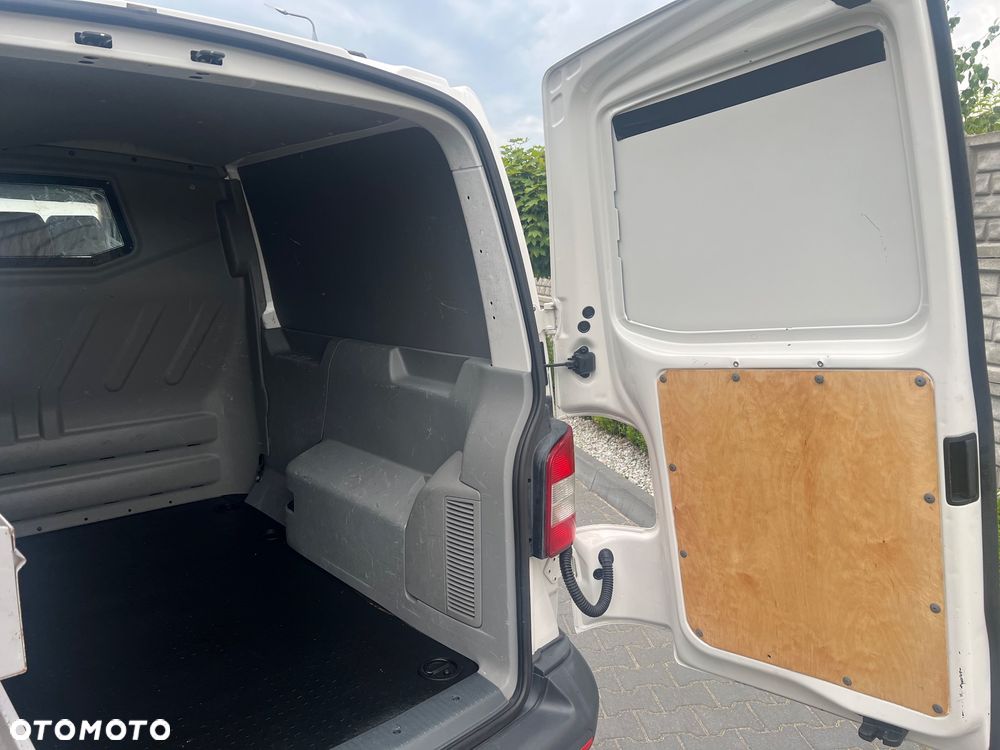 Volkswagen Transporter - 16