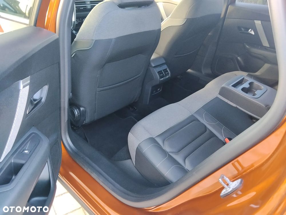 Citroën C4 BlueHDi 130 Stop&Start EAT8 SHINE - 12