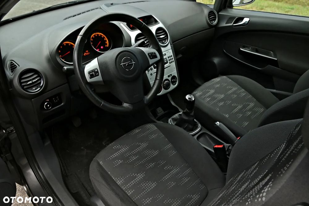 Opel Corsa 1.4 16V Active - 6