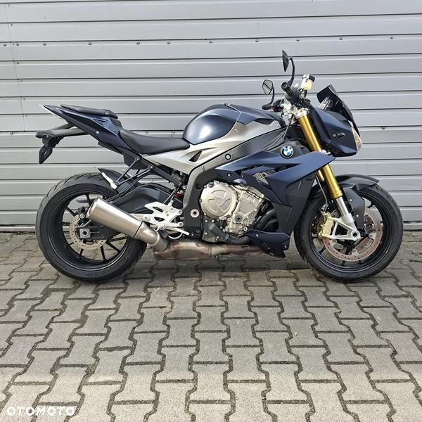 BMW S - 1