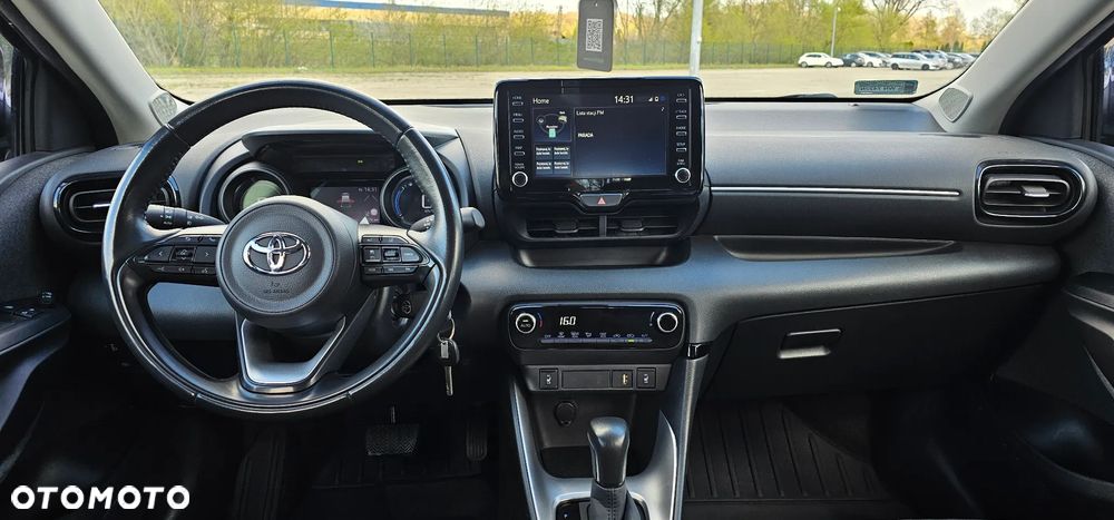 Toyota Yaris - 12