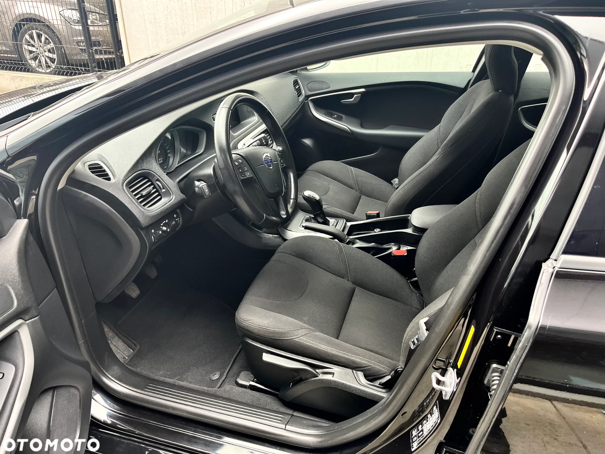 Volvo V40 D2 - 21