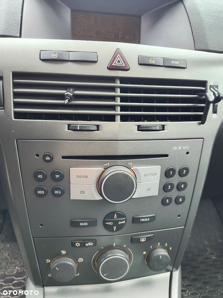 Opel Astra III 1.6 Sport Easytronic - 9
