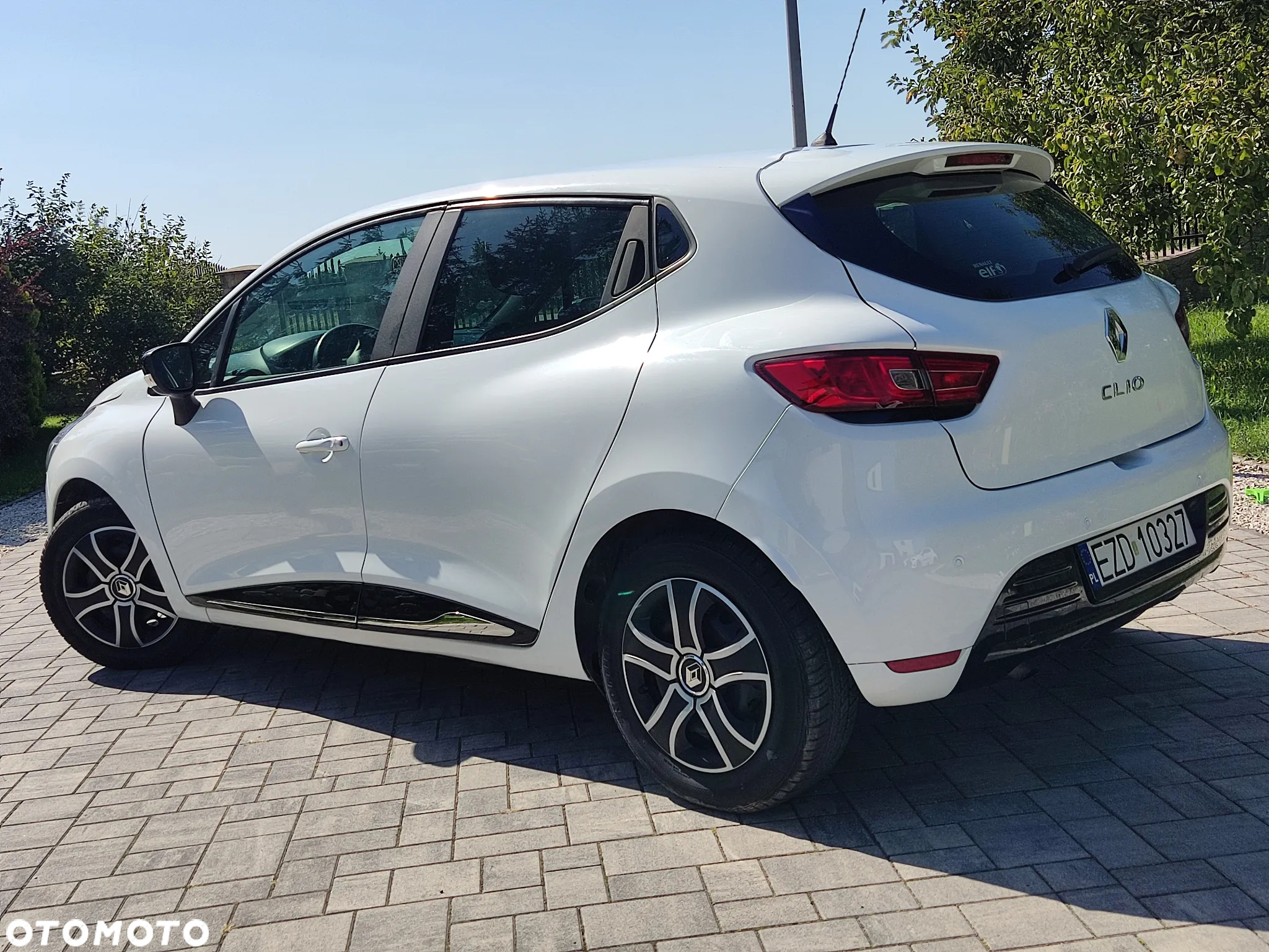 Renault Clio 1.2 16V Limited EU6 - 5