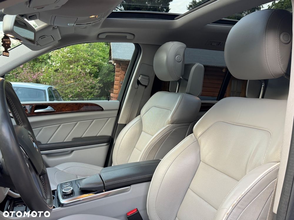 Mercedes-Benz GL 500 4Matic (BlueEFFICIENCY) 7G-TRONIC - 14