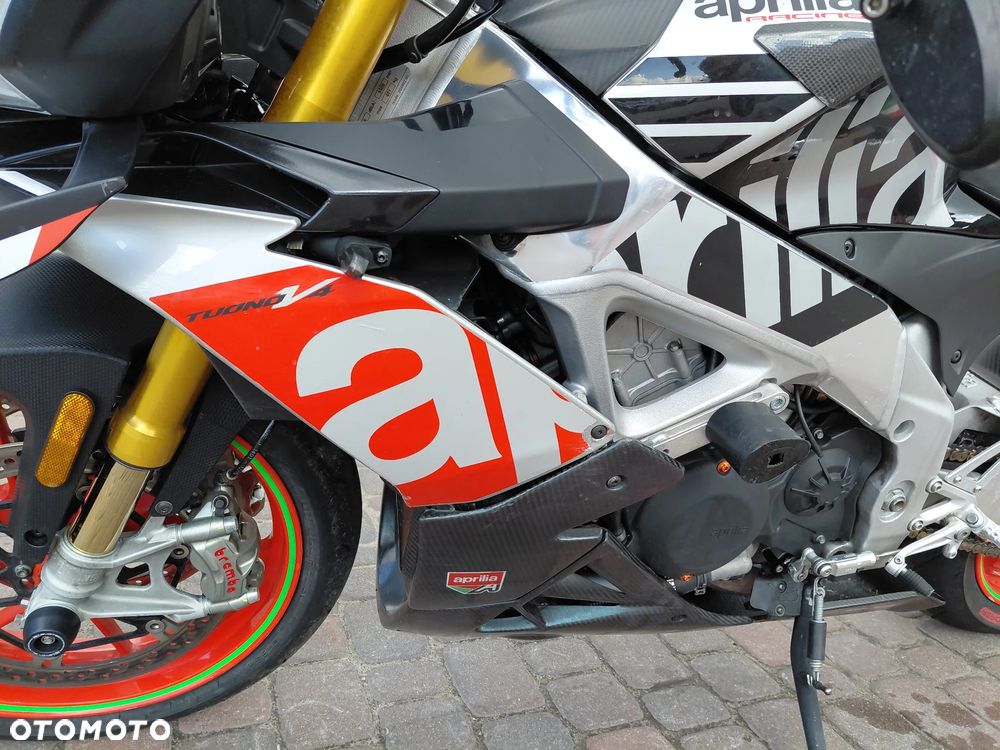 Aprilia Tuono - 9
