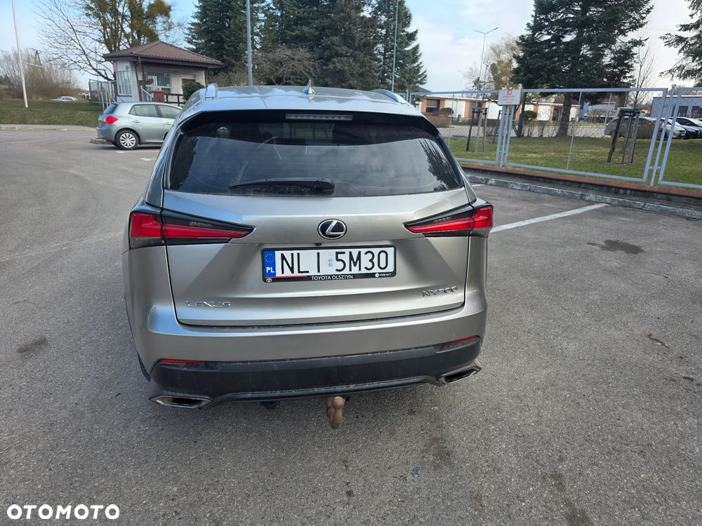 Lexus NX - 4