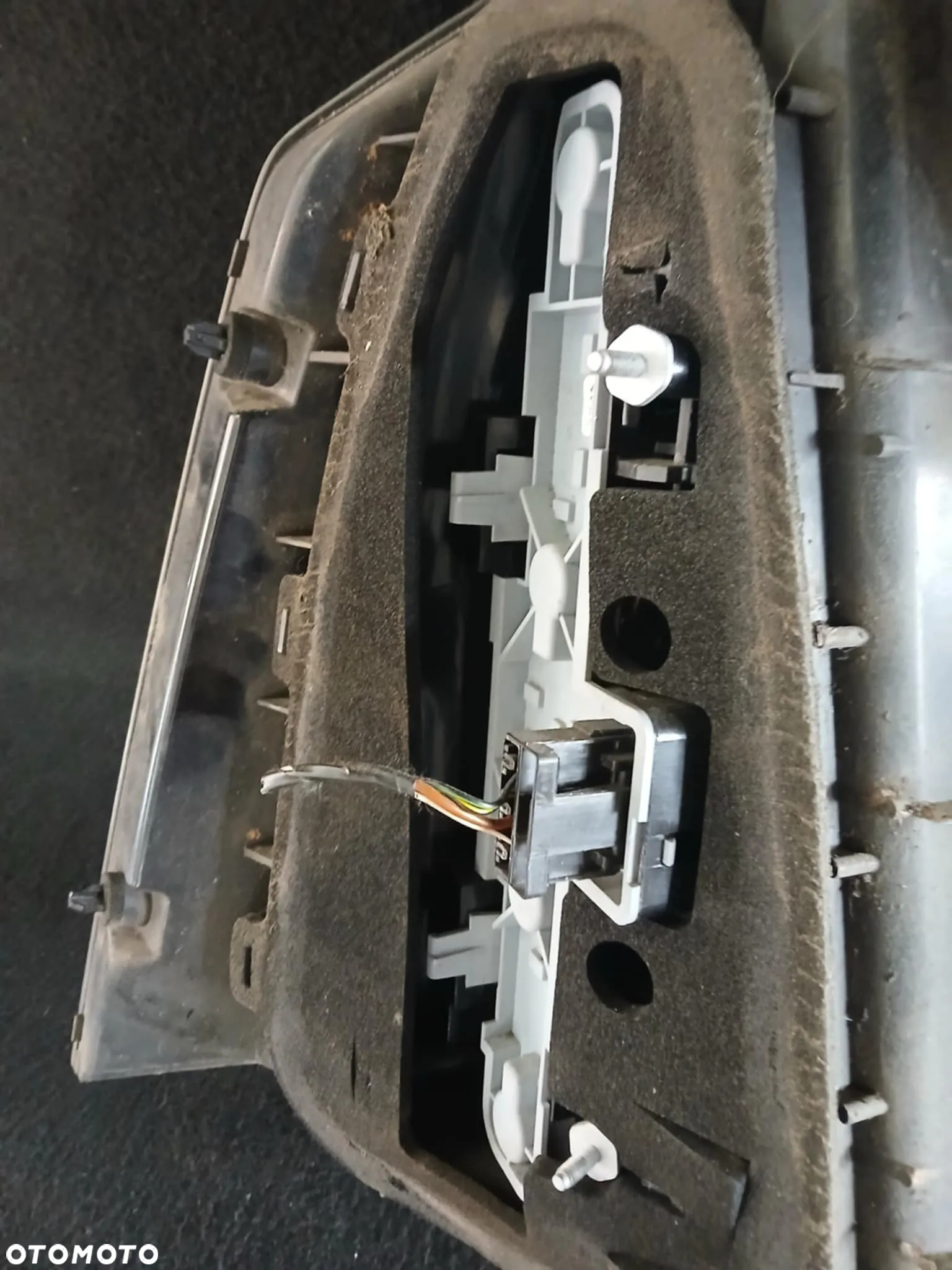 Opel Zafira B Lampa tylna prawa - 4