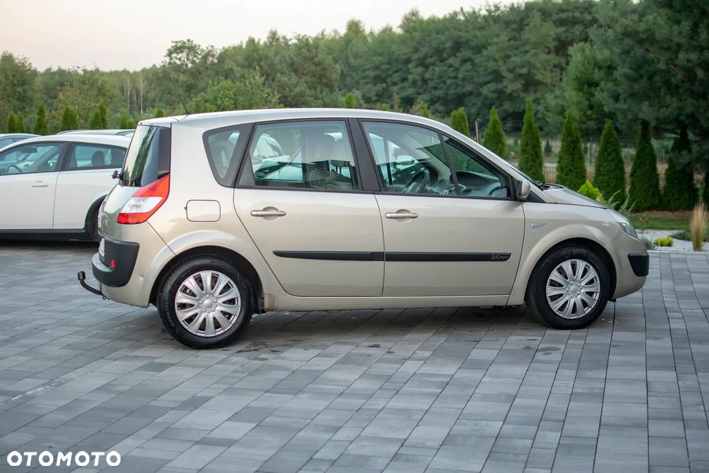 Renault Scenic - 19