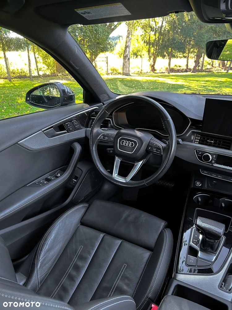 Audi A4 Limousine - 16