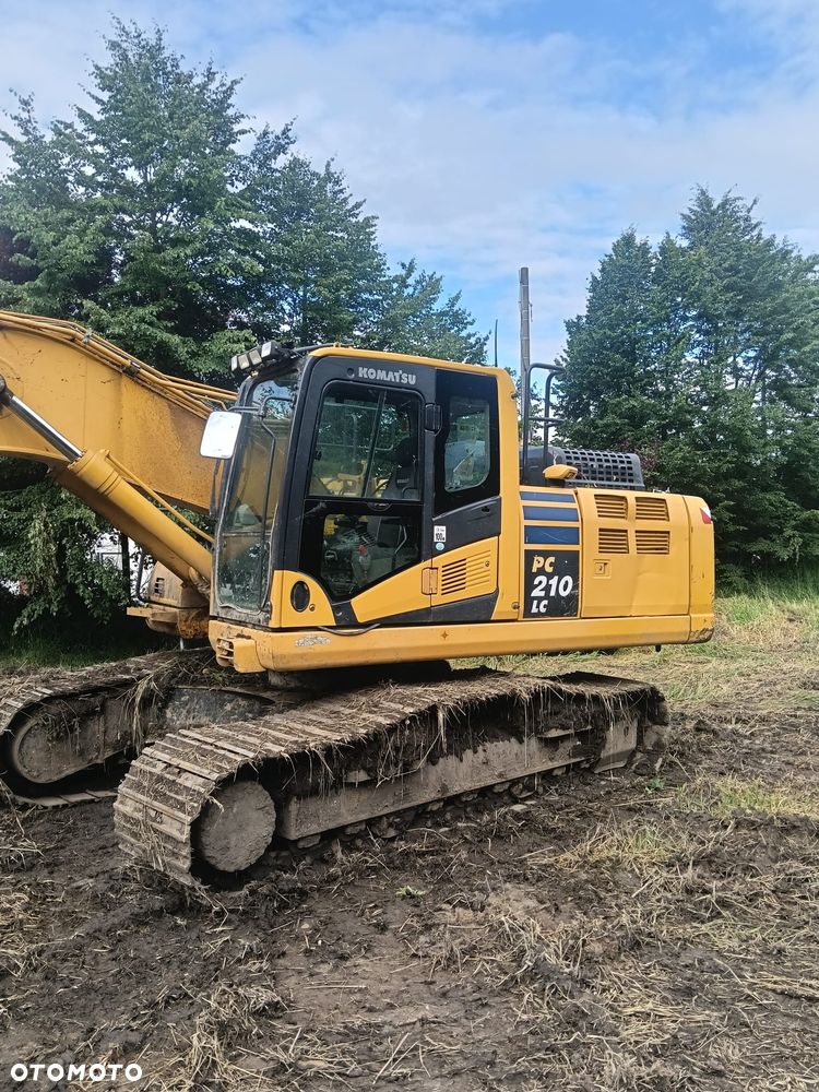 Komatsu Pc210-11 - 6