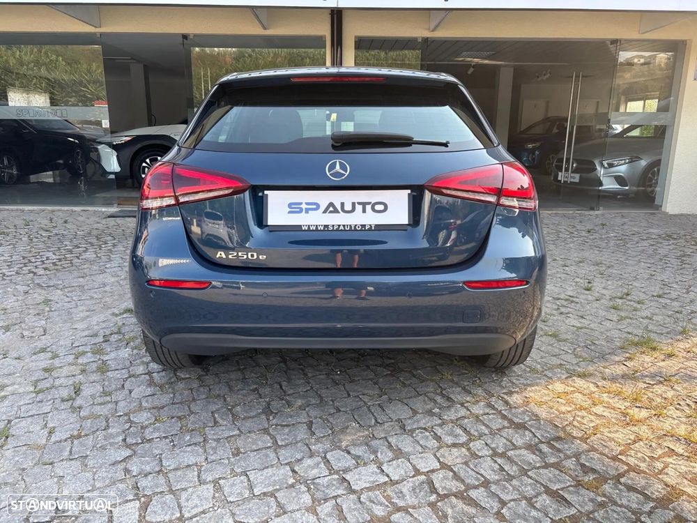 Mercedes-Benz A 250 — fotografia 6