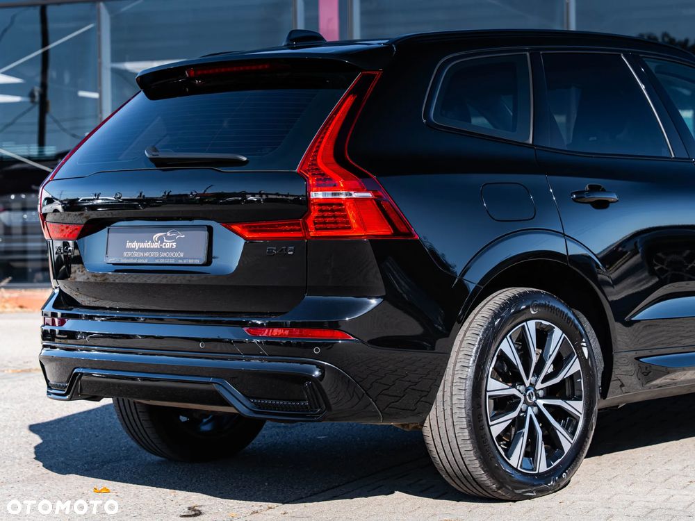 Volvo XC 60 B4 D AWD Plus Dark - 14