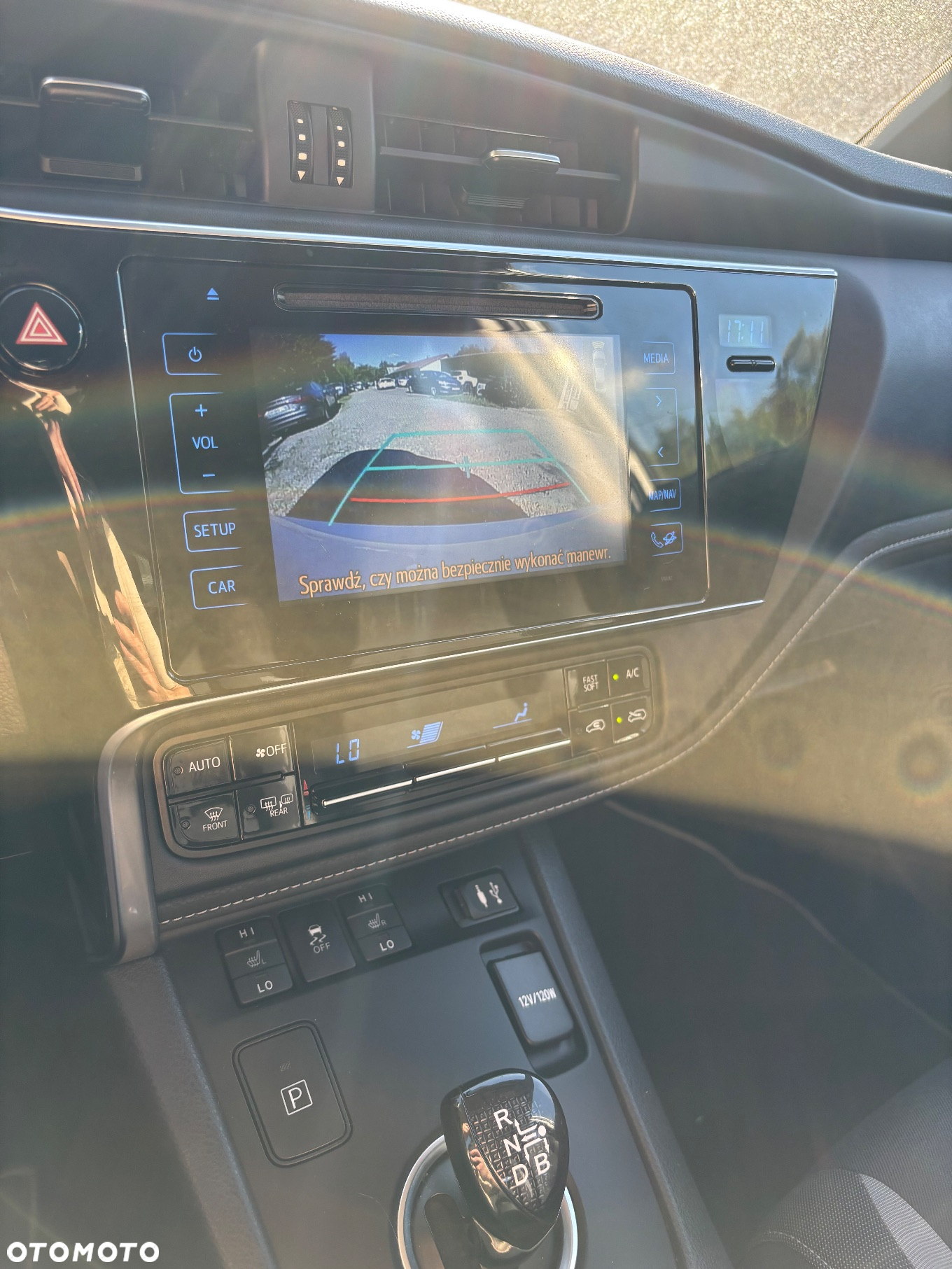 Toyota Auris Hybrid 135 Premium - 9