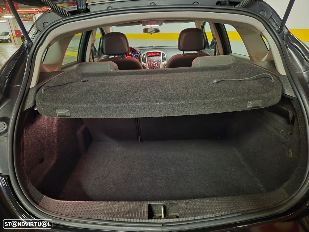 Opel Astra 1.7 CDTI Enjoy - 28