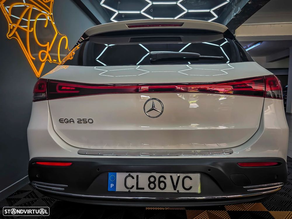 Mercedes-Benz EQA 250 Progressive - 13