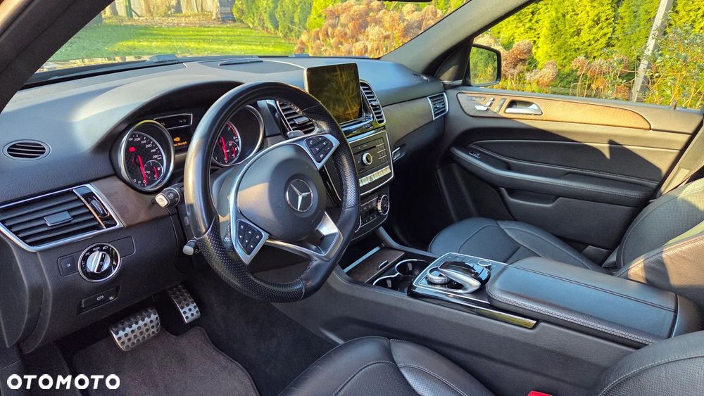 Mercedes-Benz GLE AMG 43 4Matic 9G-TRONIC AMG Line - 11