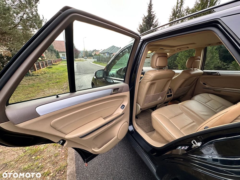 Mercedes-Benz ML 300 CDI 4Matic 7G-TRONIC DPF BlueEFFICIENCY - 20