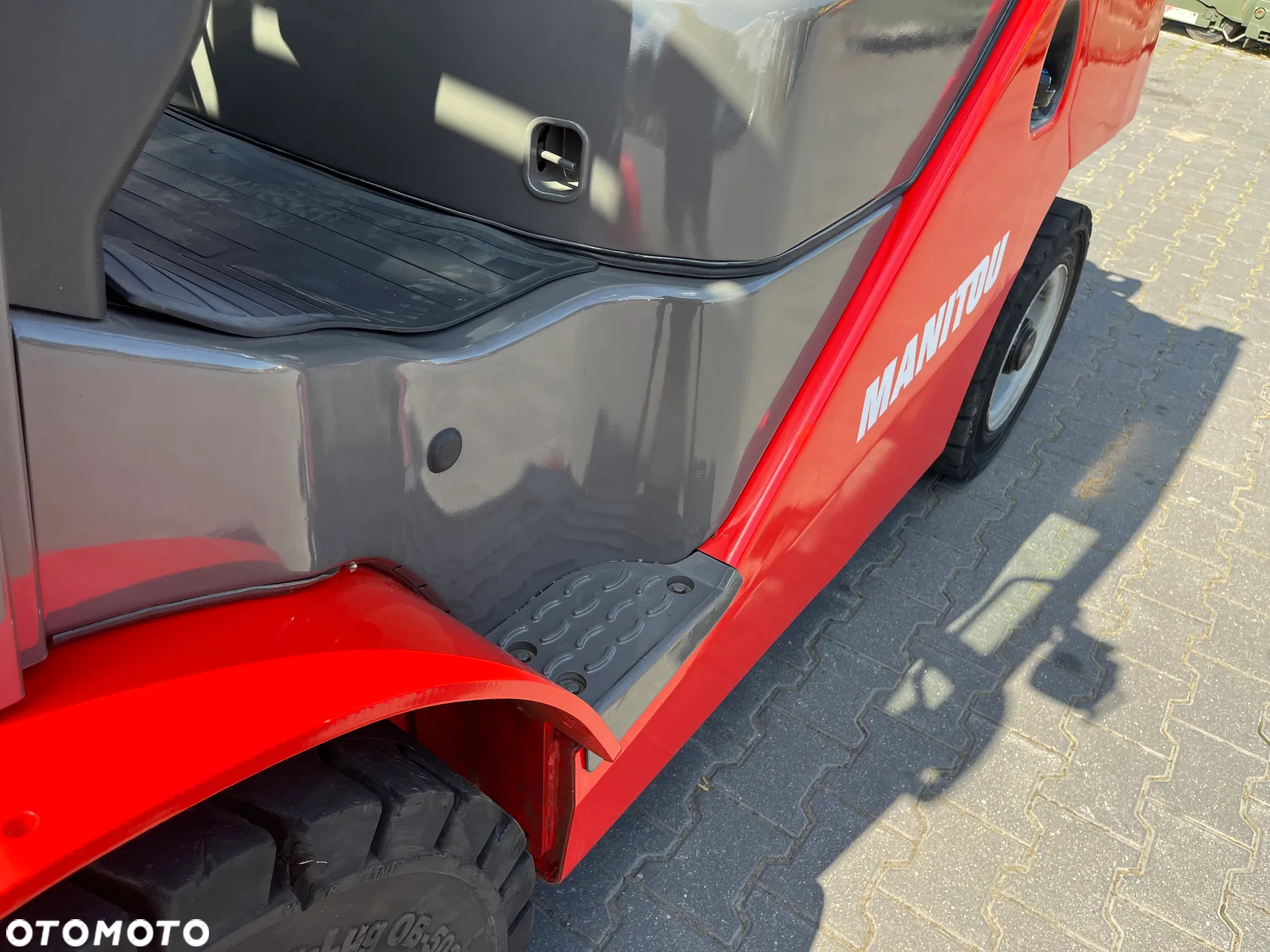 Manitou MI 40 G - 13