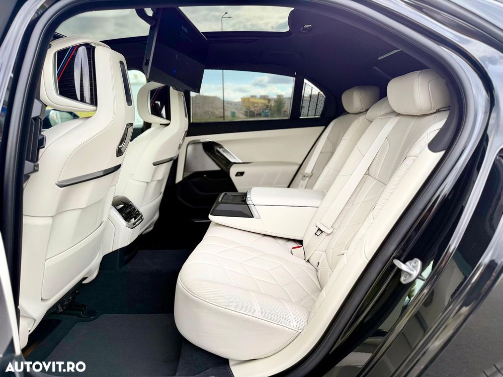 BMW Seria 7 740d xDrive - 21