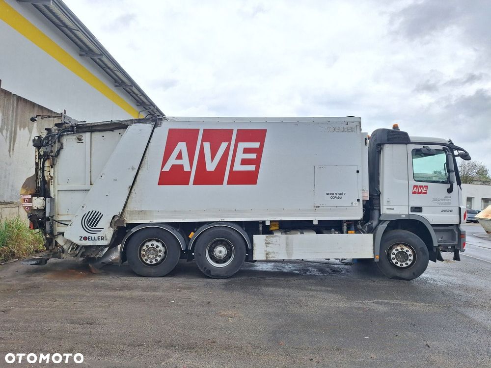 Versalift Actros 2536 L 6X2 - 4