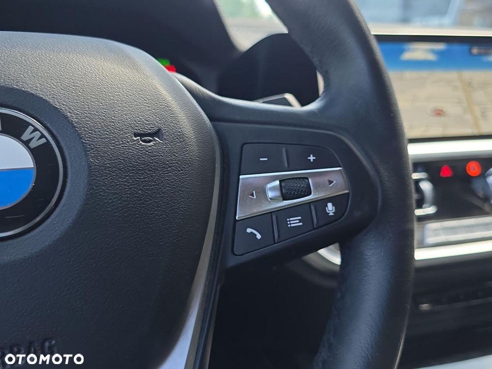 BMW Seria 3 320d Luxury Line sport - 19