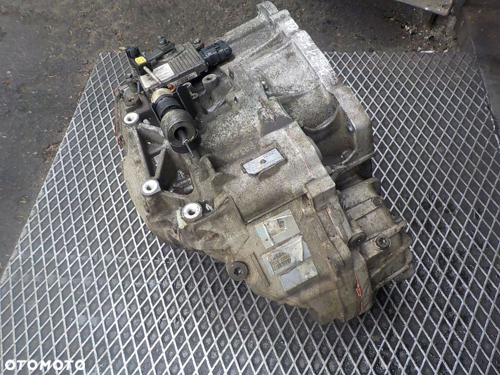 SKRZYNIA BIEGÓW FORD S-MAX 2.0 TDCI 7G91-7000-AA - 2