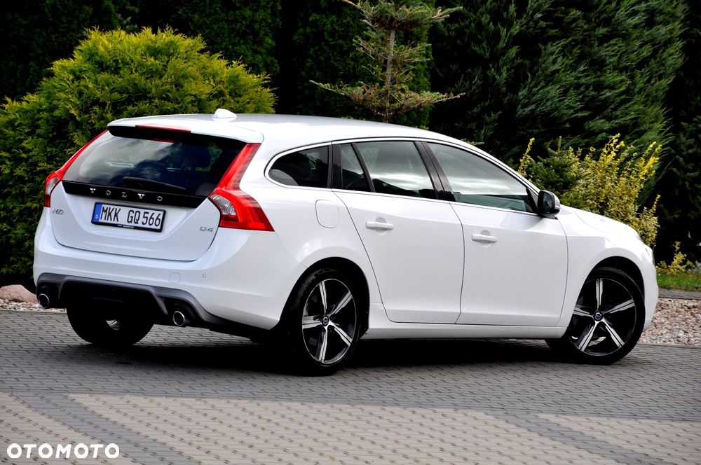Volvo V60 D4 Drive-E R-Design Momentum - 14