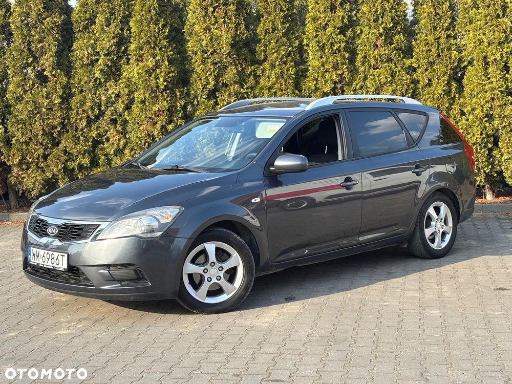 Kia Ceed - 1