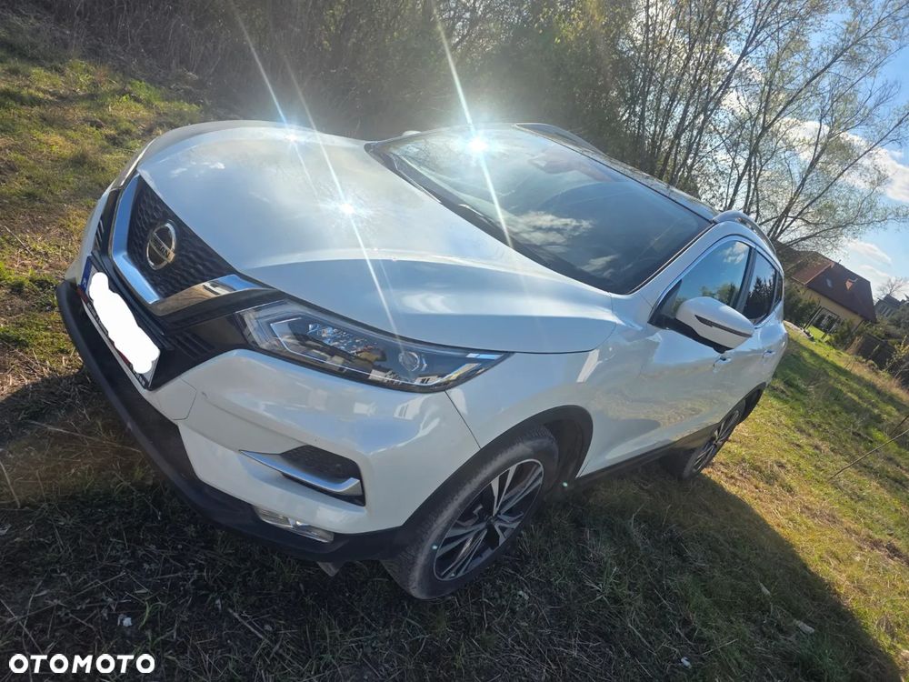 Nissan Qashqai 1.2 DIG-T N-Connecta - 1