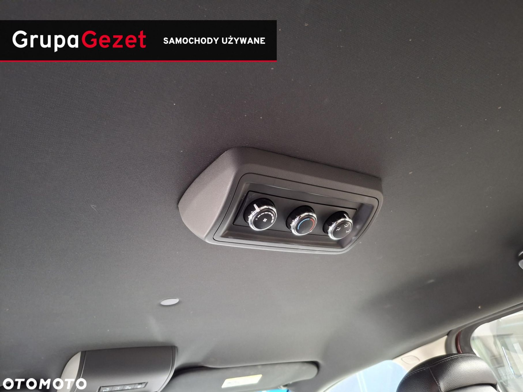 Dodge Grand Caravan - 22