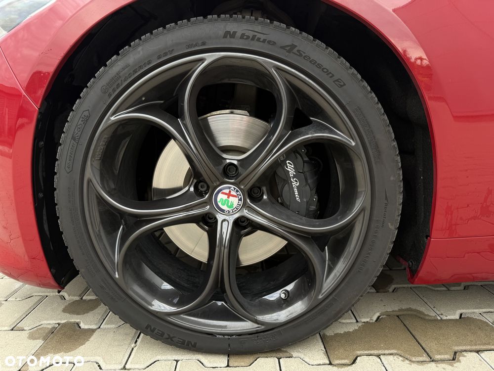 Alfa Romeo Giulia - 23
