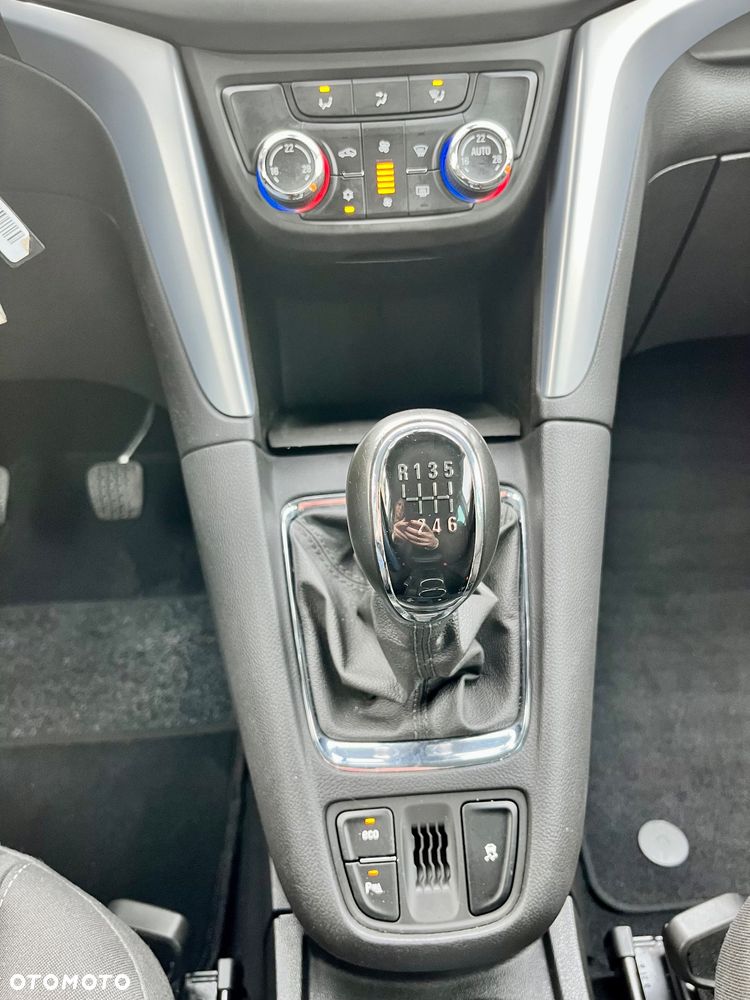 Opel Zafira - 32